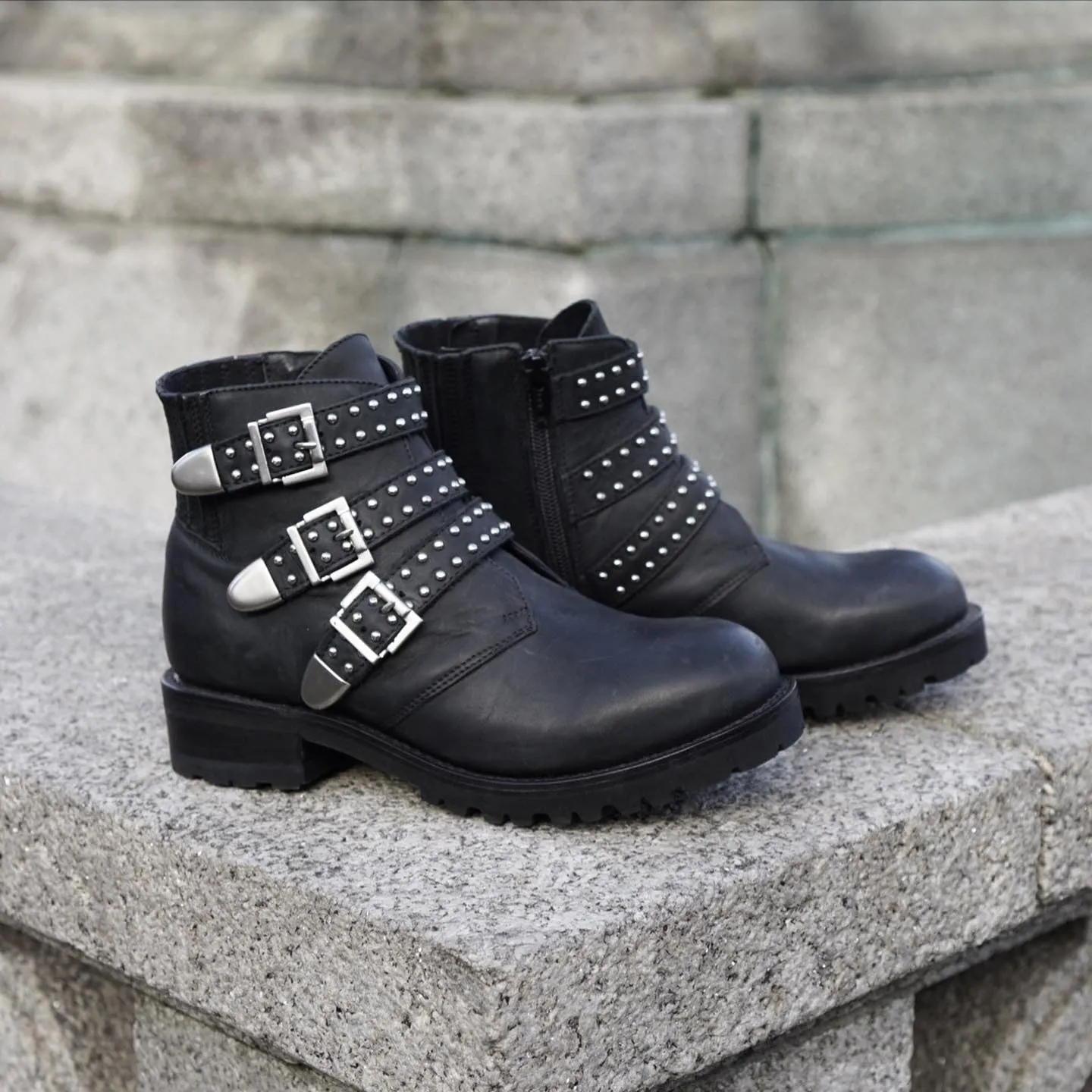 Biker boots studded buckles
