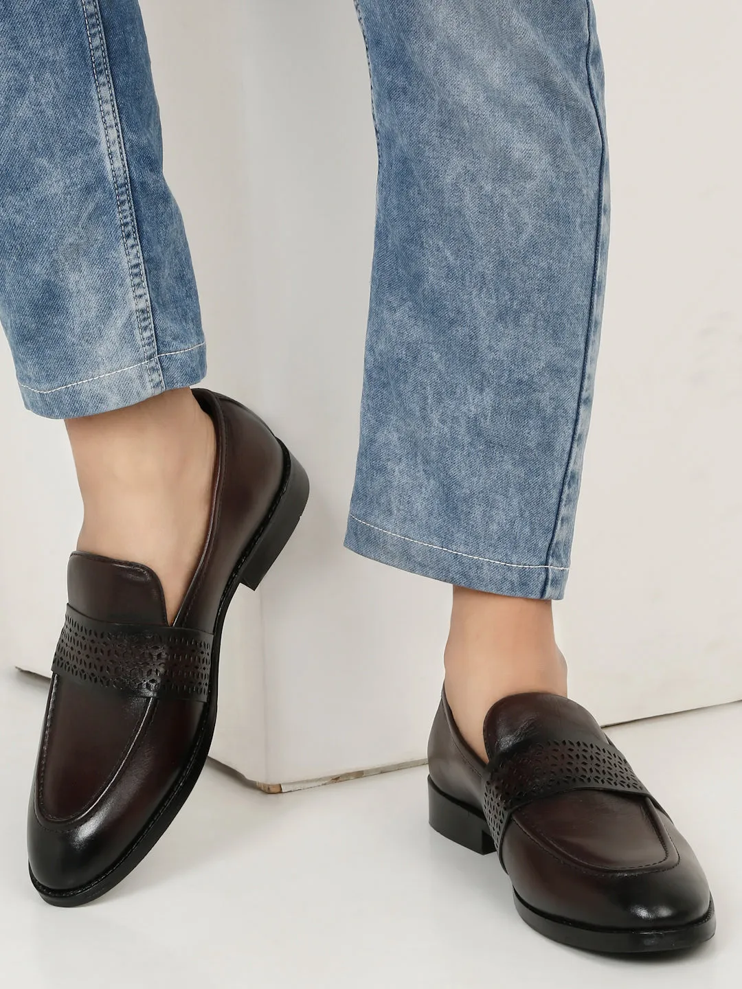 Men's Brown Solid Leather Slip-on shoes