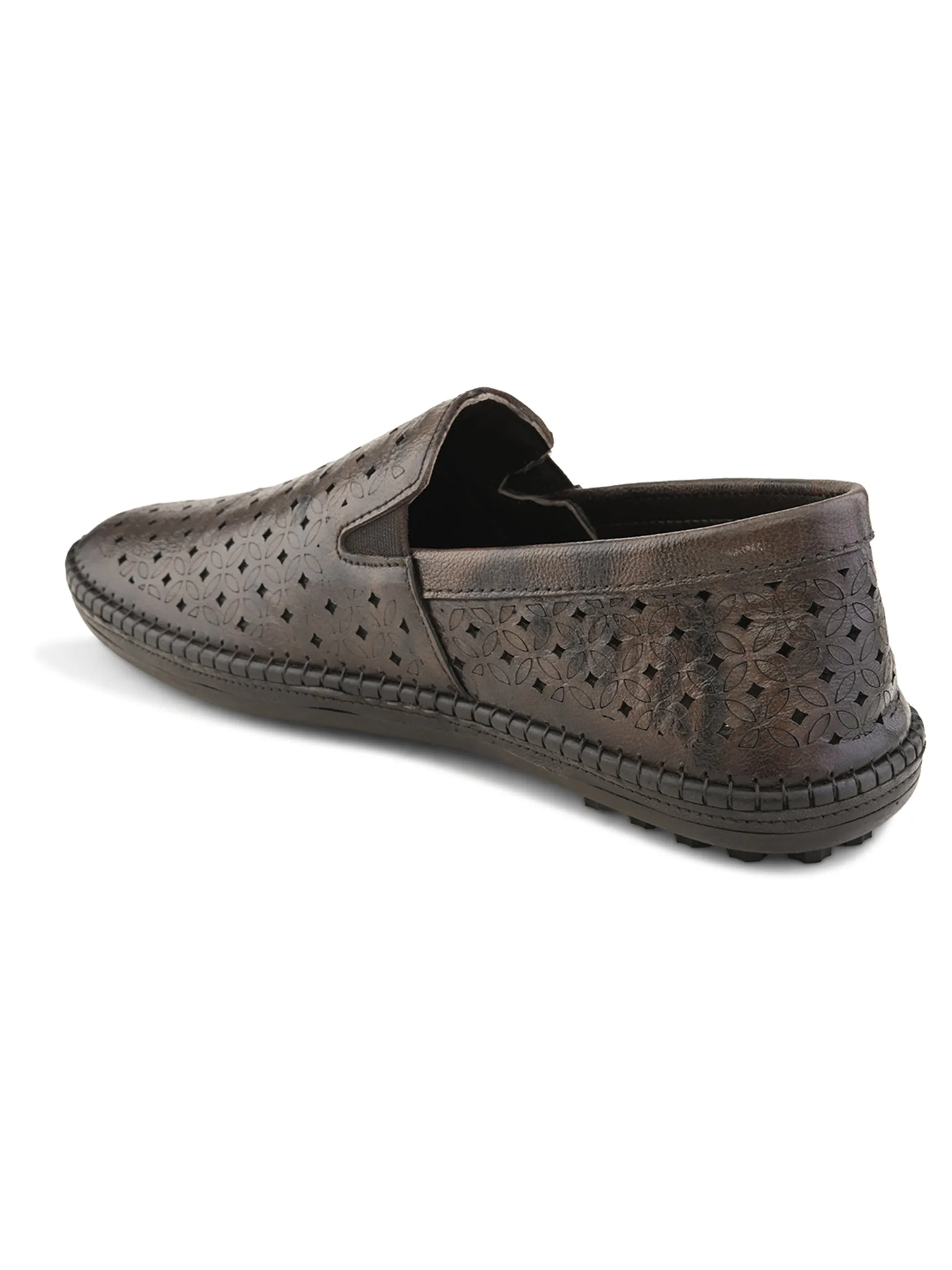 Pelle Albero Male's Brown Leather Casual Mojari