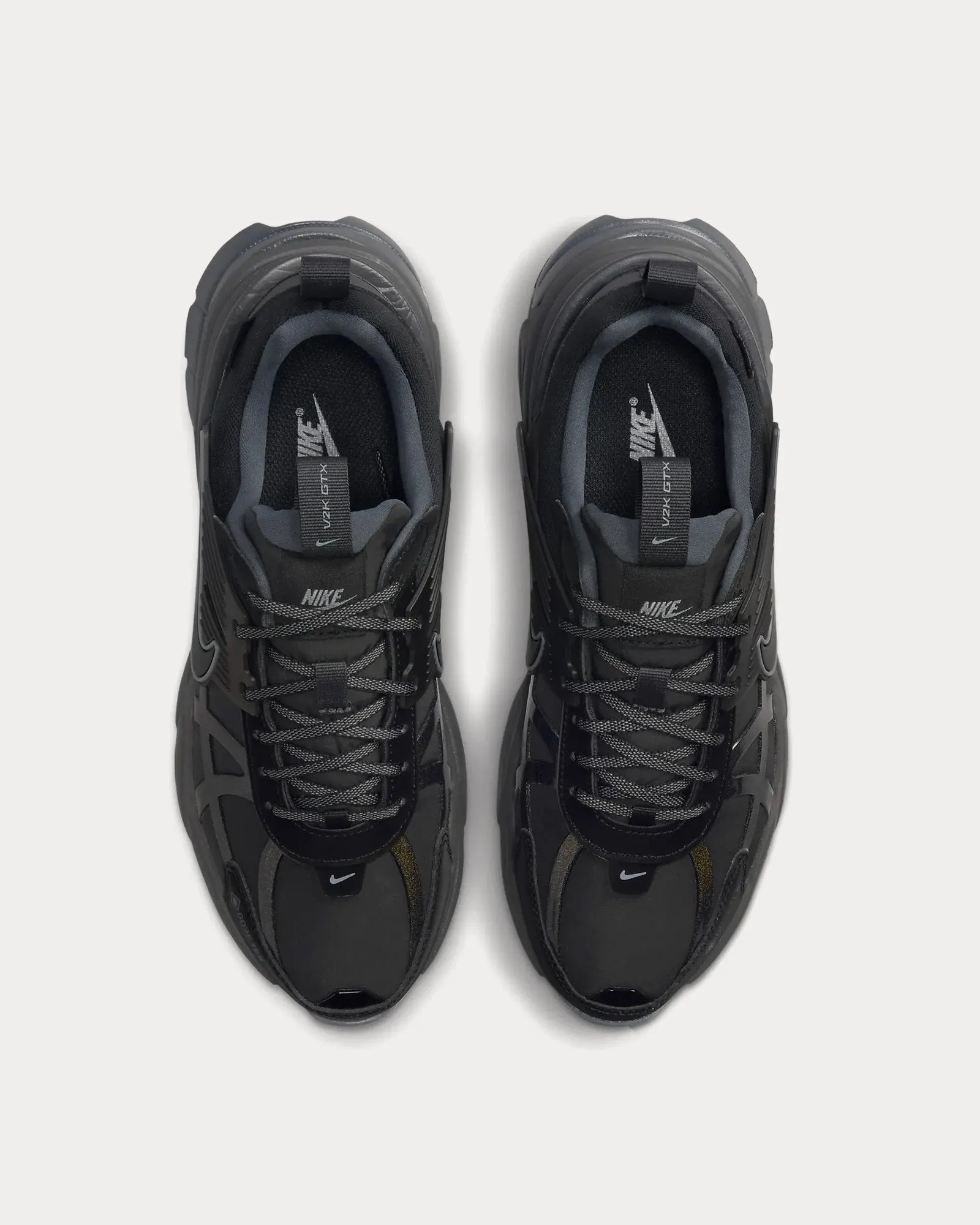 V2K Run Gore-Tex Black / Iron Grey / Medium Ash / Black Low Top Sneakers