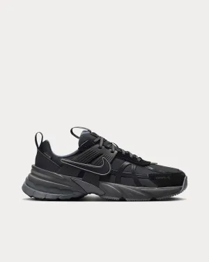 V2K Run Gore-Tex Black / Iron Grey / Medium Ash / Black Low Top Sneakers